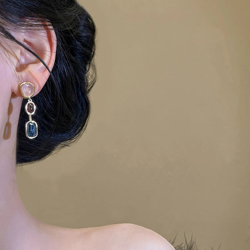 Asymmetric Colorful Gem Earrings – Elegant Silver Needle & Antique Contrast Design