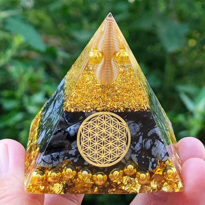 Energy Generator Orgone Pyramid – Healing & Protection Crystal Decor