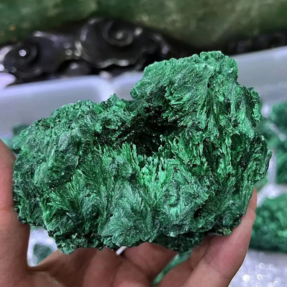 Natural Rough Malachite Stone – Vibrant Green Mineral Specimen